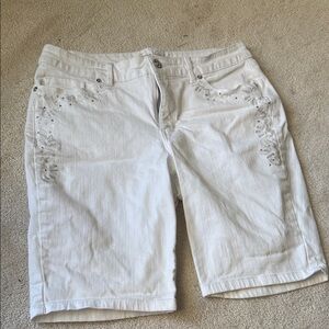 Gloria Vanderbilt White Embellished Bermuda Shorts